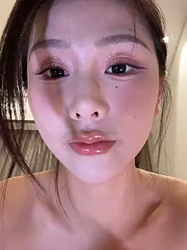 Momoever123456 online show from 8, 4, 2026