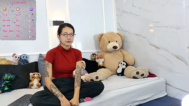 zorravioletta1 online show from 12, 2, 2026