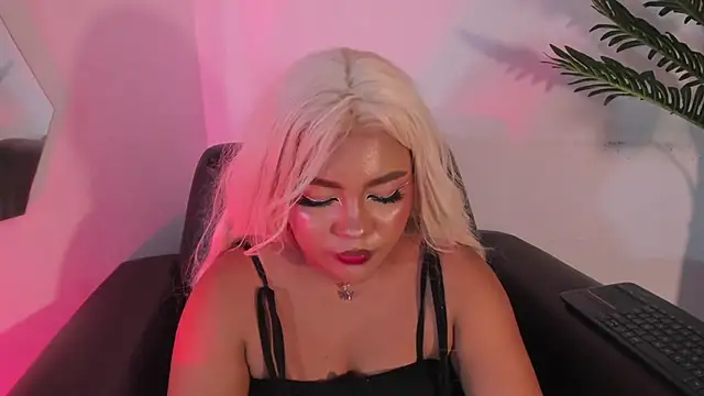 Snapshot of cherry_chel chatting on 30, 1, 2025 cherry chel online show from 30, 1, 2025