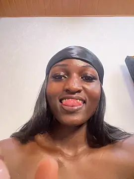 Curvixx online show from 4, 3, 2025