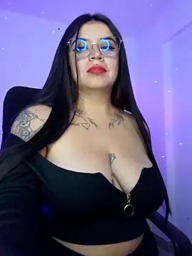 Snapshot of Devilsweet17 chatting on 1, 2, 2025 Devilsweet17 online show from 1, 2, 2025