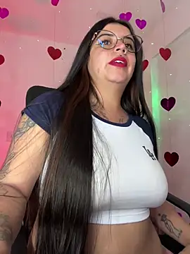 Snapshot of Devilsweet17 chatting on 16, 2, 2025 Devilsweet17 online show from 16, 2, 2025