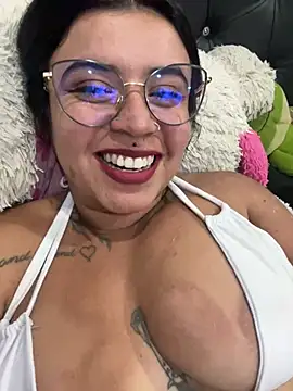 Snapshot of Devilsweet17 chatting on 21, 3, 2025 Devilsweet17 online show from 21, 3, 2025