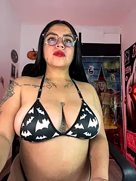 Snapshot of Devilsweet17 chatting on 1, 11, 2025 Devilsweet17 online show from 1, 11, 2025