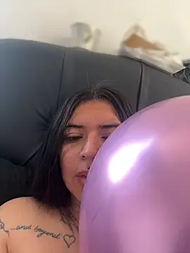 Snapshot of Devilsweet17 chatting on 9, 11, 2025 Devilsweet17 online show from 9, 11, 2025