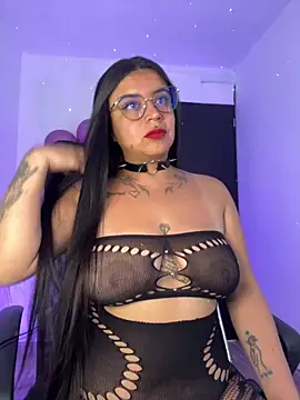 Snapshot of Devilsweet17 chatting on 22, 11, 2025 Devilsweet17 online show from 22, 11, 2025