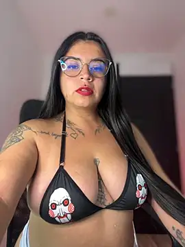 Snapshot of Devilsweet17 chatting on 27, 11, 2025 Devilsweet17 online show from 27, 11, 2025