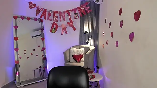 Snapshot of emma_alice_ chatting on 15, 2, 2025 emma alice online show from 15, 2, 2025