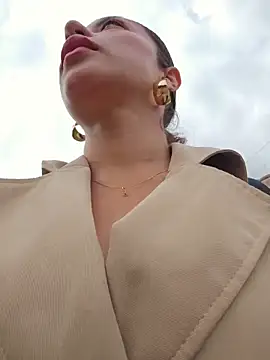 Karen San Miguel online show from 27, 3, 2026