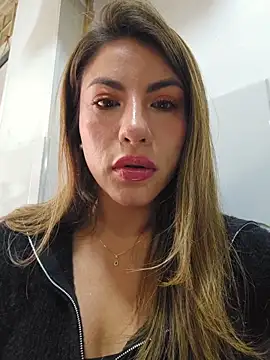 Karen San Miguel online show from 5, 4, 2026