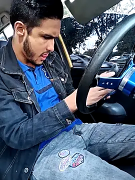 Snapshot of mosmar_20 chatting on 8, 11, 2025 mosmar 20 online show from 8, 11, 2025