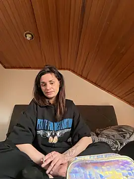 JeSuisUnTapin online show from 16, 4, 2026