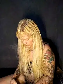 Snapshot of perolaar chatting on 5, 5, 2026 perolaar online show from 5, 5, 2026