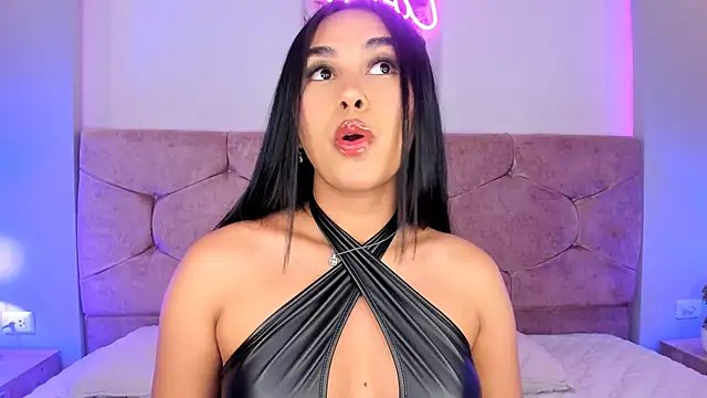 Snapshot of Cameliaa_Smiith chatting on 28, 12, 2024 Cameliaa Smiith online show from 28, 12, 2024