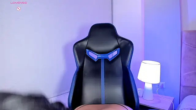 Snapshot of Cameliaa_Smiith chatting on 21, 2, 2025 Cameliaa Smiith online show from 21, 2, 2025