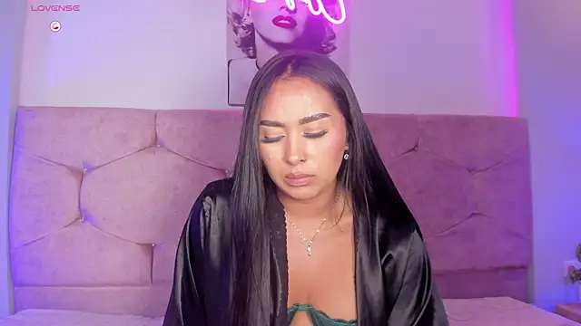 Snapshot of Cameliaa_Smiith chatting on 21, 3, 2025 Cameliaa Smiith online show from 21, 3, 2025