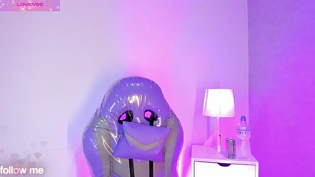 Snapshot of Cameliaa_Smiith chatting on 14, 12, 2025 Cameliaa Smiith online show from 14, 12, 2025