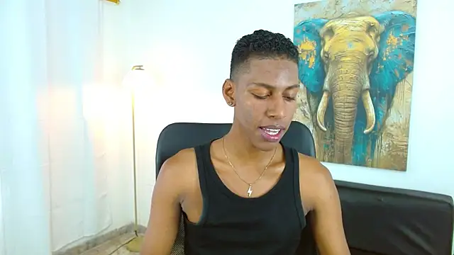 maiki18  online show from 13, 11, 2025