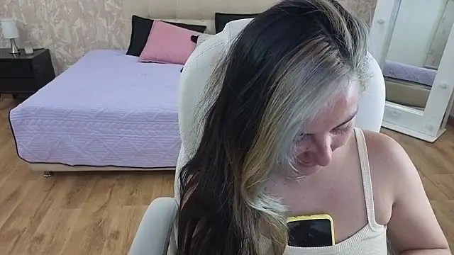 brandy sweet  online show from 13, 1, 2026