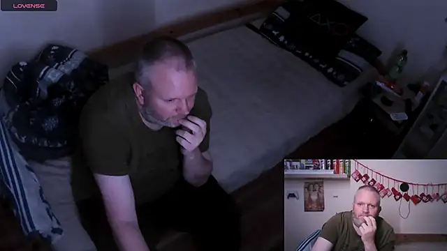 Snapshot of ShyBoy1982 chatting on 23, 3, 2025 ShyBoy1982 online show from 23, 3, 2025