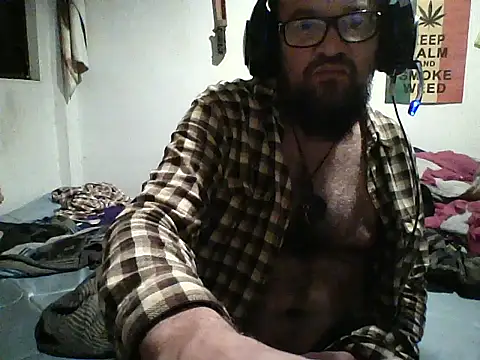 Snapshot of LECHEBALLS chatting on 17, 10, 2025 LECHEBALLS online show from 17, 10, 2025