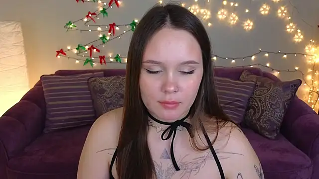 miki miki cutie  online show from 3, 1, 2025