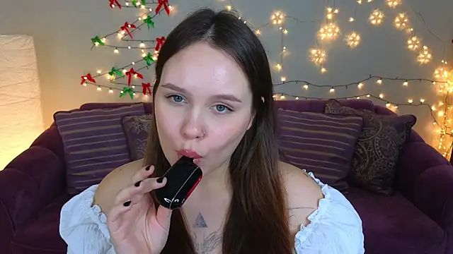 miki miki cutie  online show from 7, 1, 2025