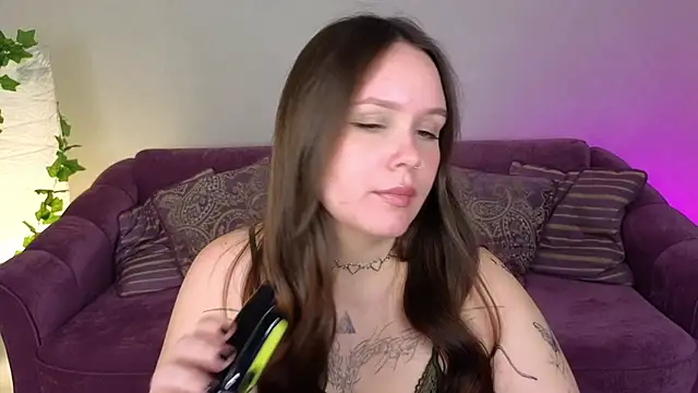 miki miki cutie  online show from 15, 1, 2025