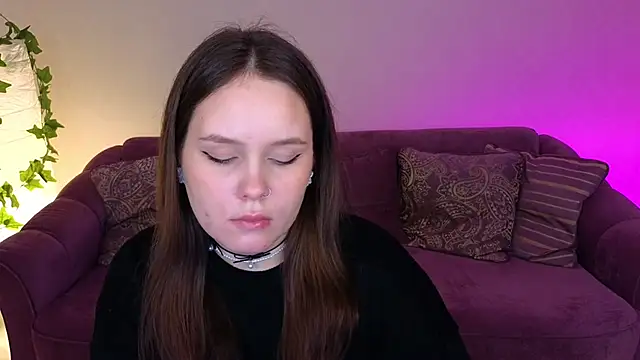 miki miki cutie  online show from 25, 1, 2025