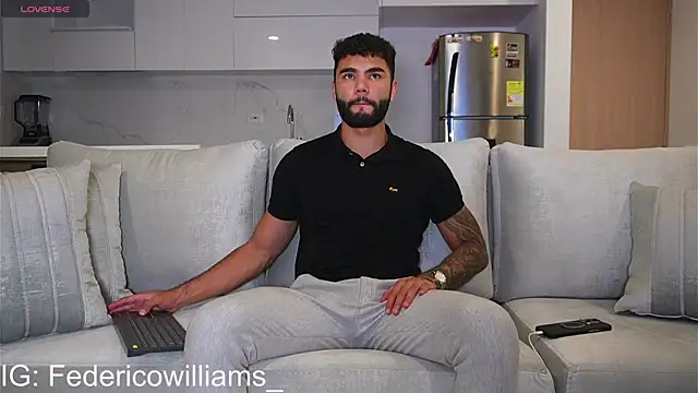 Snapshot of Derek_w chatting on 22, 1, 2025 Derek w online show from 22, 1, 2025