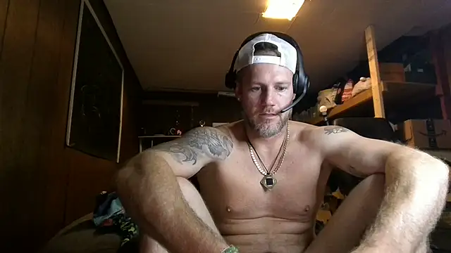 Snapshot of Freakslut007 chatting on 4, 8, 2026 Freakslut007 online show from 4, 8, 2026