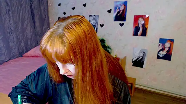 Snapshot of JillStevens chatting on 7, 2, 2025 JillStevens online show from 7, 2, 2025