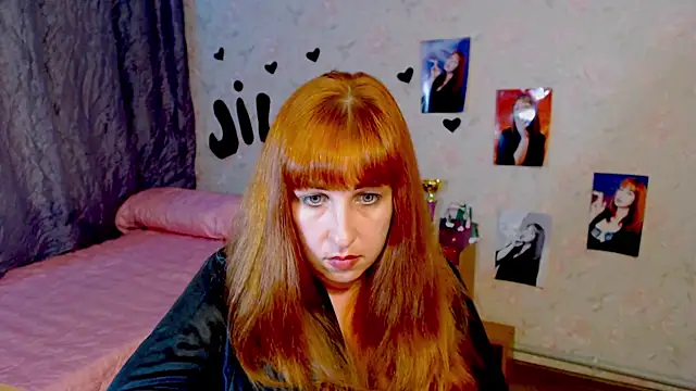 Snapshot of JillStevens chatting on 12, 3, 2025 JillStevens online show from 12, 3, 2025