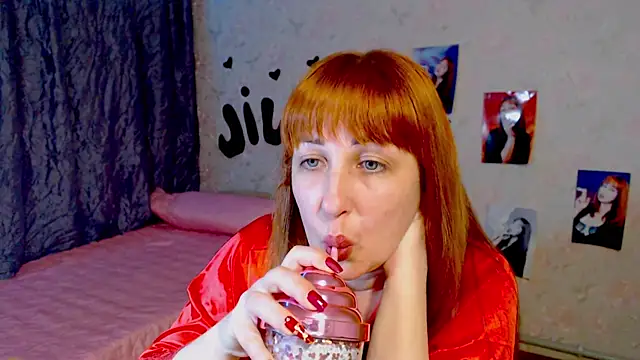 Snapshot of JillStevens chatting on 19, 3, 2025 JillStevens online show from 19, 3, 2025