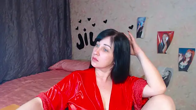 Snapshot of JillStevens chatting on 10, 9, 2025 JillStevens online show from 10, 9, 2025