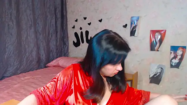 Snapshot of JillStevens chatting on 10, 9, 2025 JillStevens online show from 10, 9, 2025