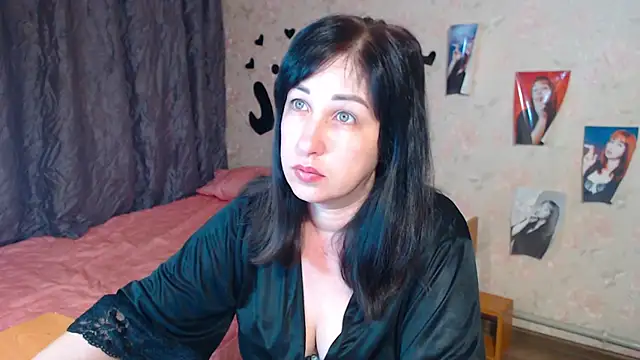 Snapshot of JillStevens chatting on 17, 9, 2025 JillStevens online show from 17, 9, 2025