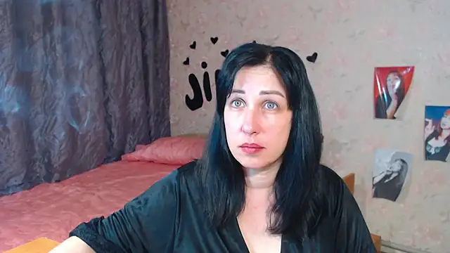 Snapshot of JillStevens chatting on 2, 10, 2025 JillStevens online show from 2, 10, 2025