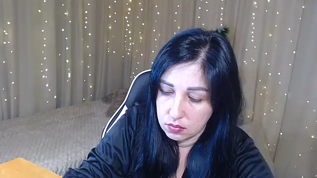 Snapshot of JillStevens chatting on 12, 1, 2026 JillStevens online show from 12, 1, 2026
