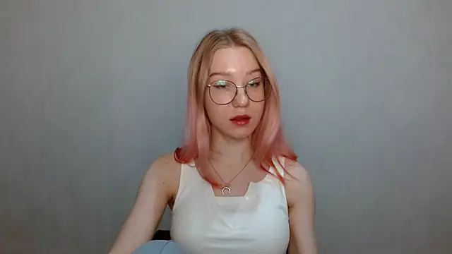 Snapshot of cindi_hot chatting on 11, 12, 2024 cindi hot online show from 11, 12, 2024