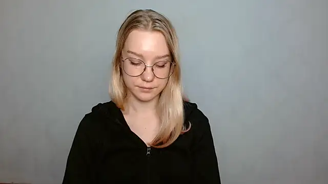 Snapshot of cindi_hot chatting on 28, 1, 2025 cindi hot online show from 28, 1, 2025