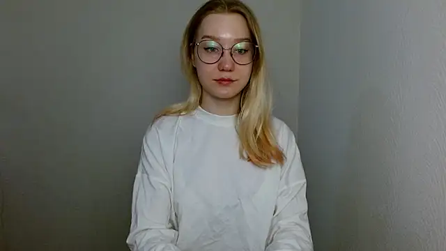 Snapshot of cindi_hot chatting on 17, 3, 2025 cindi hot online show from 17, 3, 2025