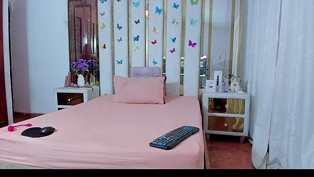 Snapshot of AnyelaGitanaMature chatting on 4, 10, 2025 AnyelaGitanaMature online show from 4, 10, 2025