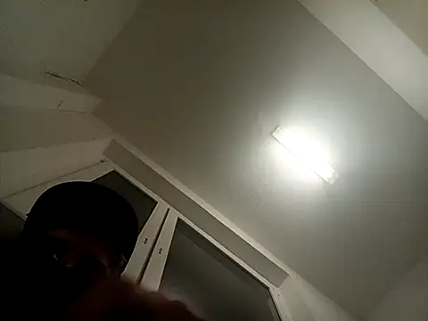 Snapshot of KidoXVII chatting on 17, 10, 2025 KidoXVII online show from 17, 10, 2025