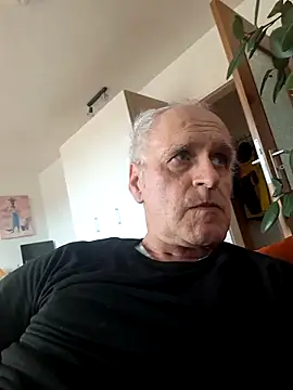 Milkasahne64 online show from 24, 9, 2025