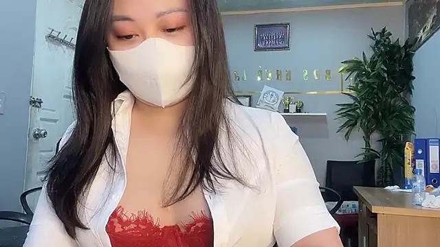 Snapshot of Bamboo_Swetie chatting on 15, 12, 2024 Bamboo Swetie online show from 15, 12, 2024