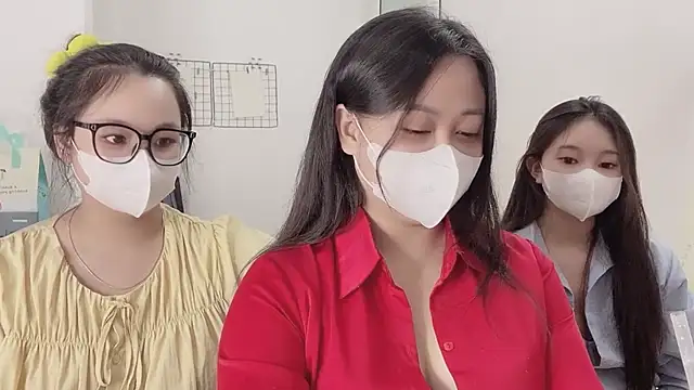 Snapshot of Bamboo_Swetie chatting on 24, 11, 2025 Bamboo Swetie online show from 24, 11, 2025