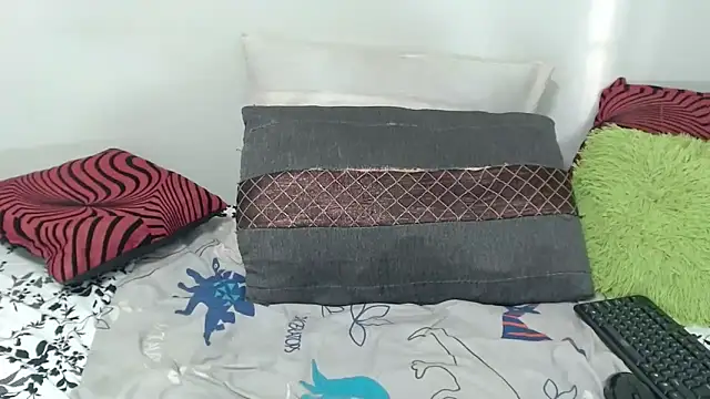 Snapshot of massiveme38 chatting on 30, 11, 2025 massiveme38 online show from 30, 11, 2025