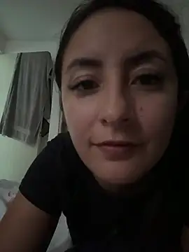 Snapshot of alina_martinelli chatting on 24, 2, 2025 alina martinelli online show from 24, 2, 2025