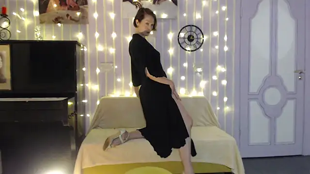 Marquise555 online show from 8, 1, 2025